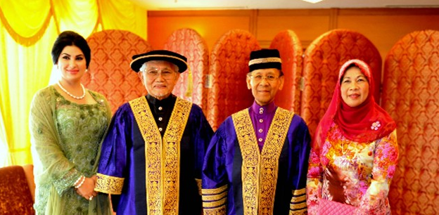 Taib is best kept at a distance from the Agong