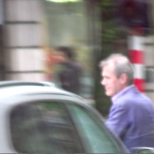 Ludo departs from the Brussels meeting in a hurry
