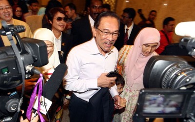 Anwar Ibrahim the opposition leader is already in jail - others look set to follow thanks to Najib's legal persecution