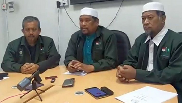 The three have held a press conference to deny money from UMNO